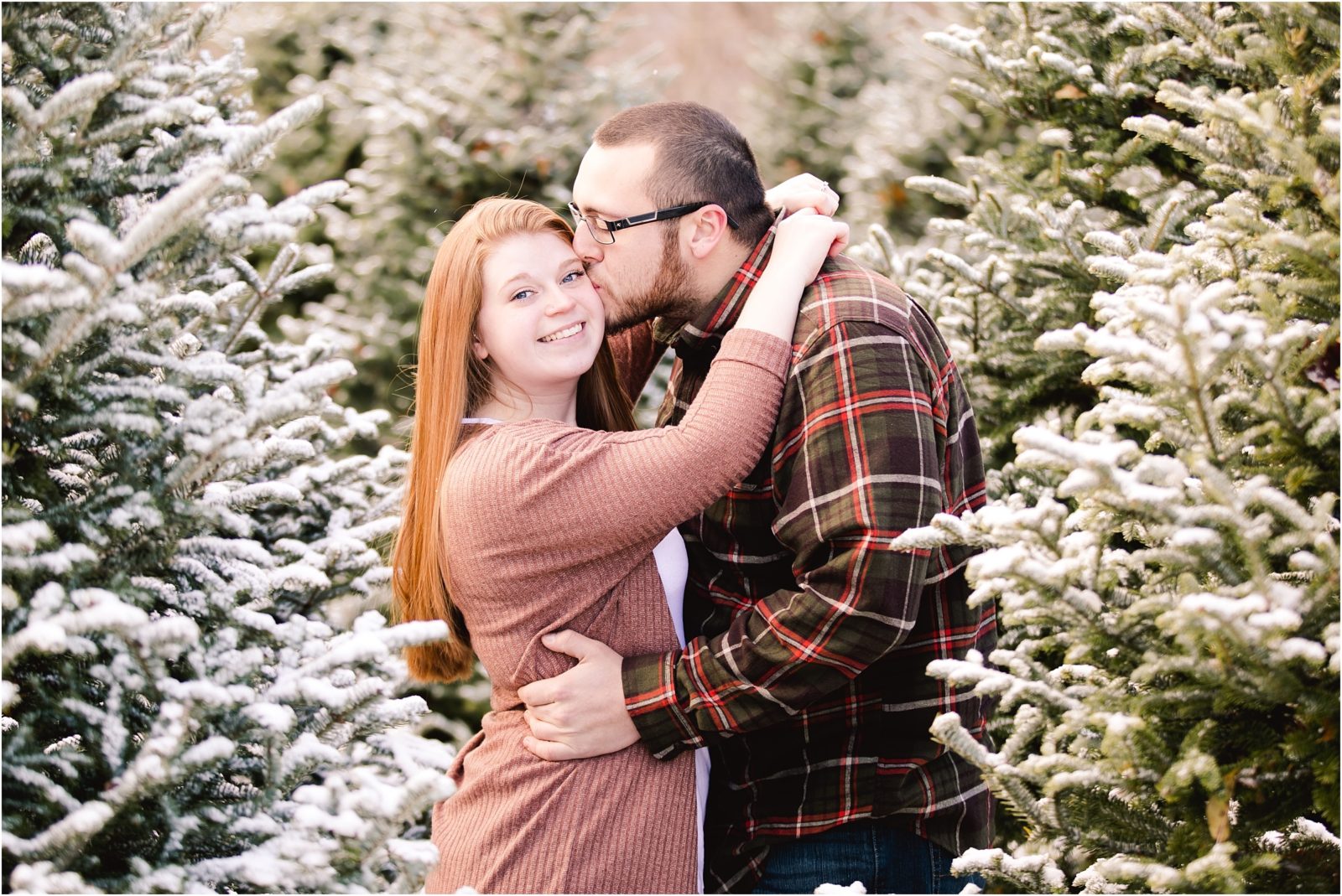 Ryan + Lindsey | Engaged | chelseajanephotography.com